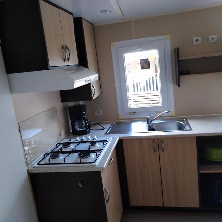 Mobil Home - Tv - Camping '4 Etoiles' - Vic-La-Gardiole - 003 Luaran gambar